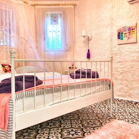 Hotel Mayko Ev Izmir