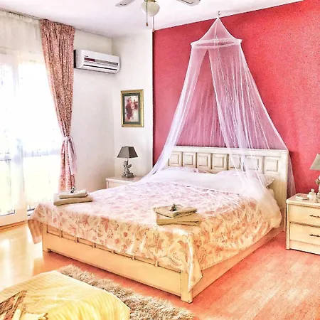 Mayko Ev Hotel *